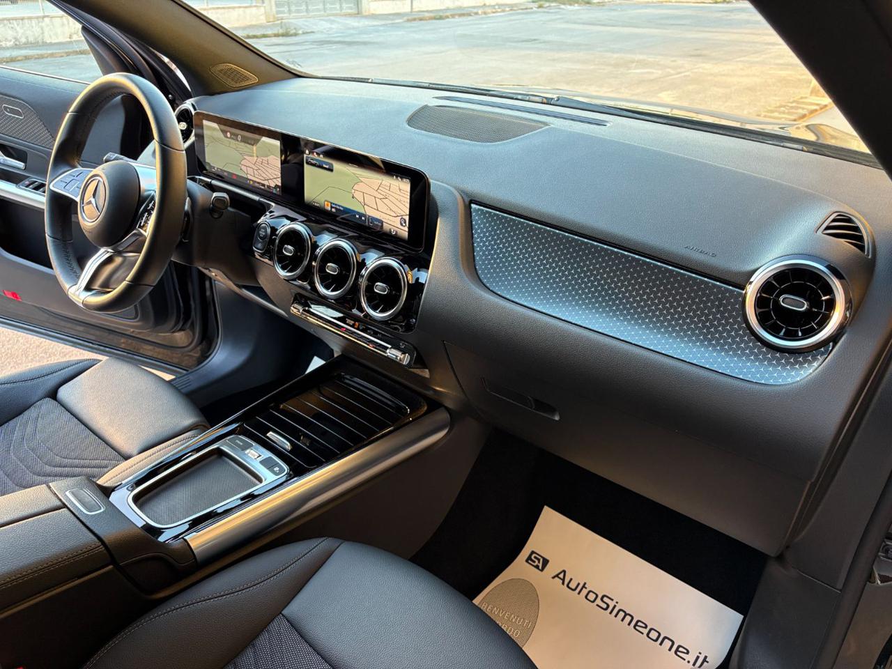 MERCEDES-BENZ GLA 200 d Automatic Business Extra - 14