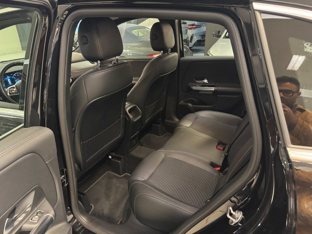 MERCEDES-BENZ B 180 Sport--28.300KM-- - 12
