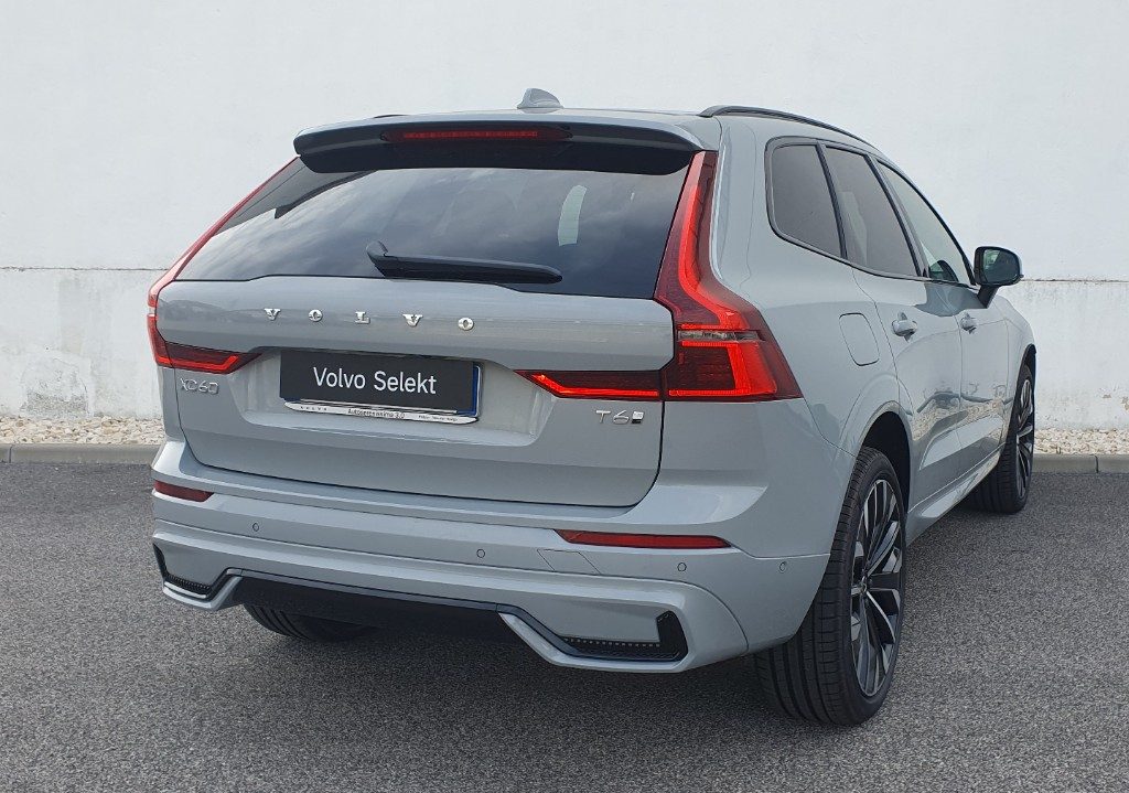VOLVO XC60 2.0 t6 phev Ultra Dark awd auto - Foto 4