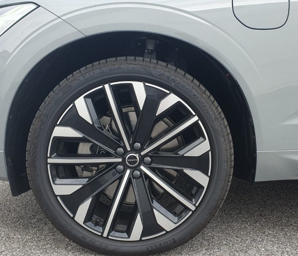 VOLVO XC60 2.0 t6 phev Ultra Dark awd auto - Foto 5