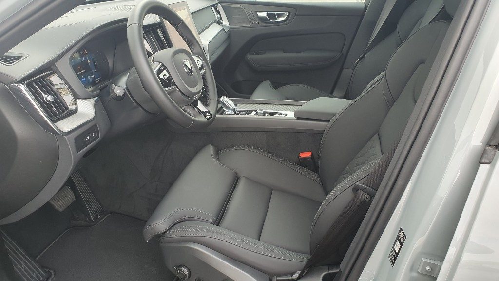 VOLVO XC60 2.0 t6 phev Ultra Dark awd auto - Foto 6