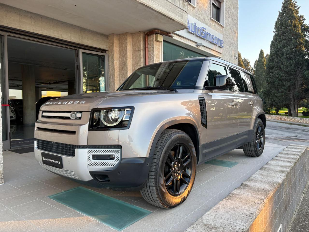 LAND ROVER Defender 110 3.0D I6 200 CV AWD Auto SE. - 1