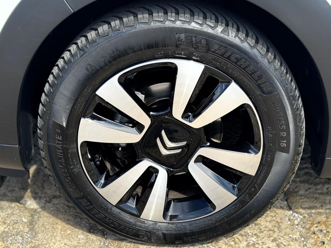CITROEN C3 1.2i 110cv EAT6 Shine Pack - Solo 28.000 km - 19