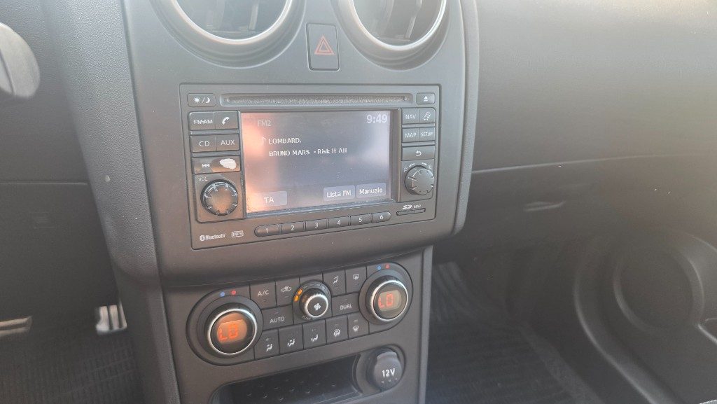 NISSAN Qashqai 1.5 dCi DPF Tekna N1 Autocarro 4posti - 14