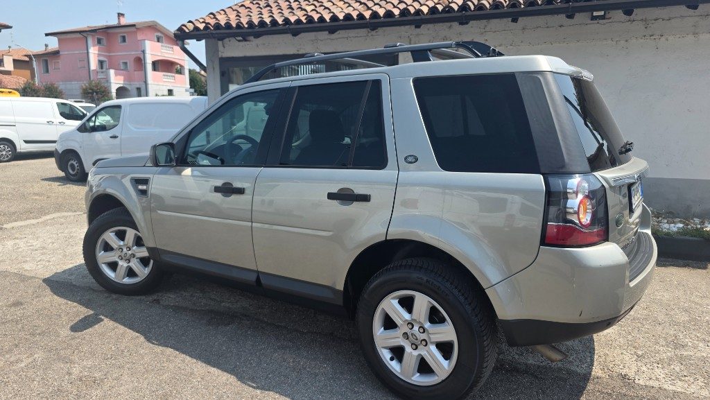 LAND ROVER Freelander 2.2 TD4 S.W. S - 2
