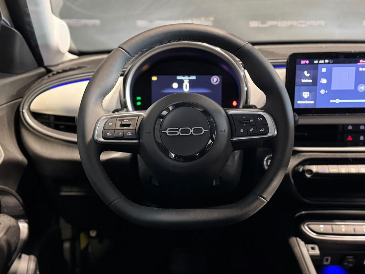 FIAT 600 Hybrid 145 CV DCT MHEV Pop - 11