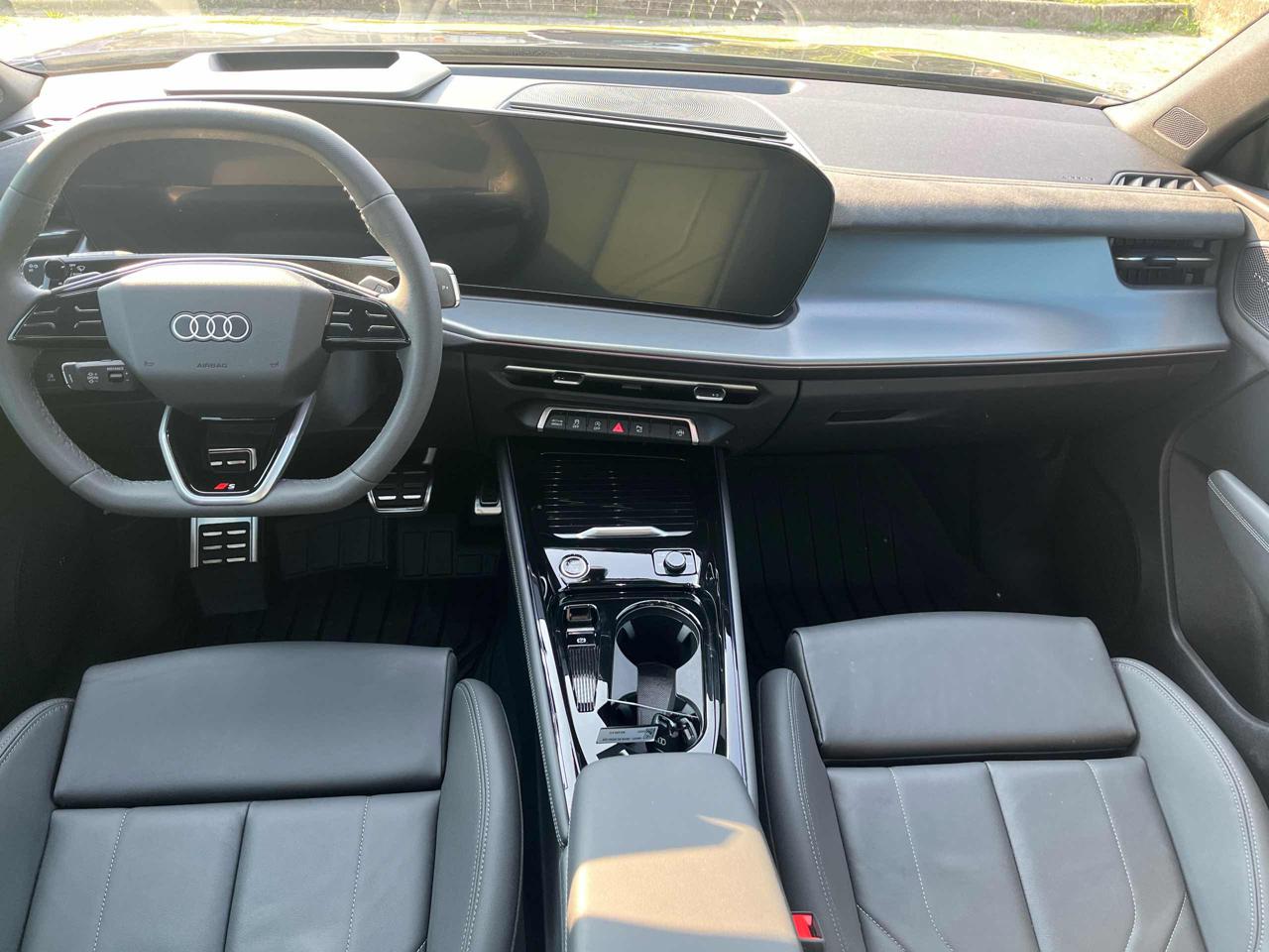 AUDI Q3 SPB 150CV S tronic S-Line edition - IVA Esposta - 17