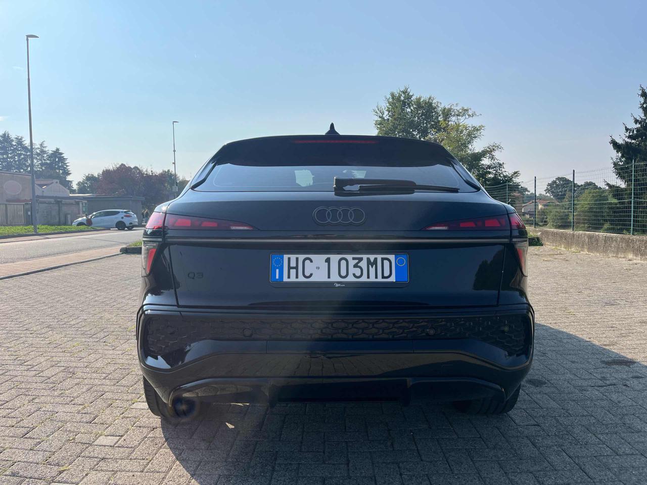 AUDI Q3 SPB 150CV S tronic S-Line edition - IVA Esposta - 5
