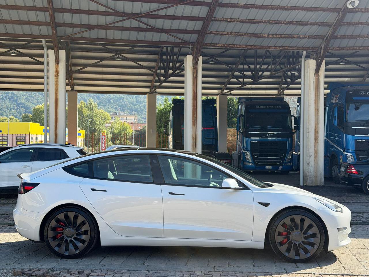 TESLA Model 3 Long Range AWD Performance - 8