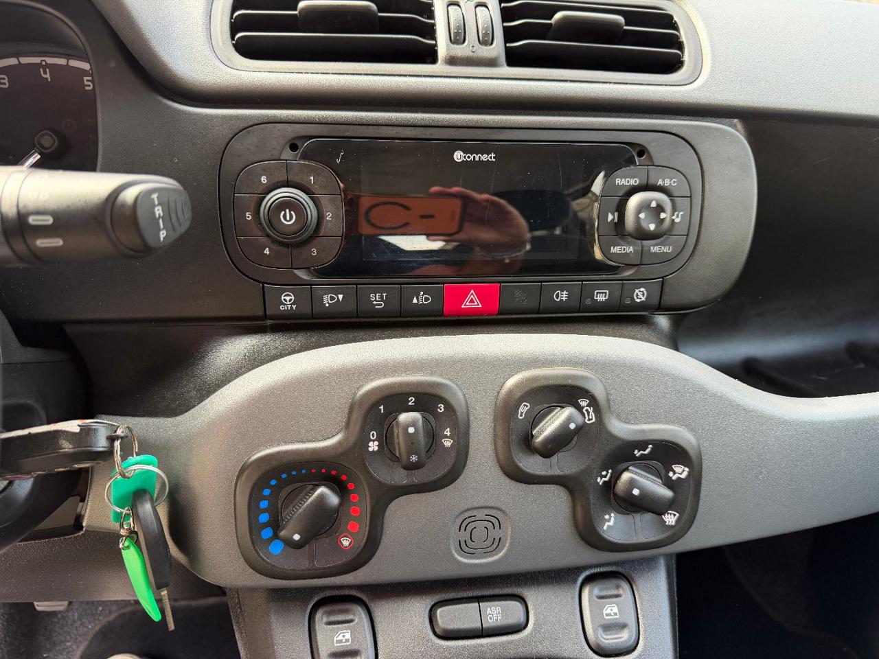 FIAT Panda 1.0 FireFly S&S Hybrid City Life - 17