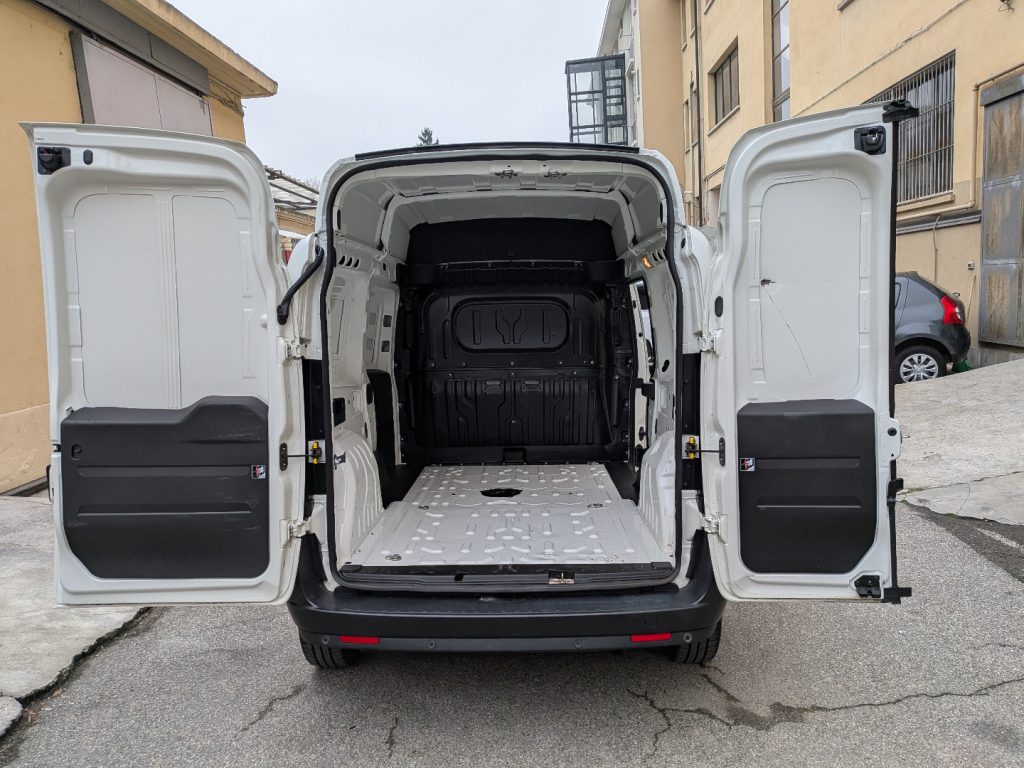 FIAT Doblo 1.6 MJT 105CV S&S PL-TA Cargo Maxi XL Business - 6