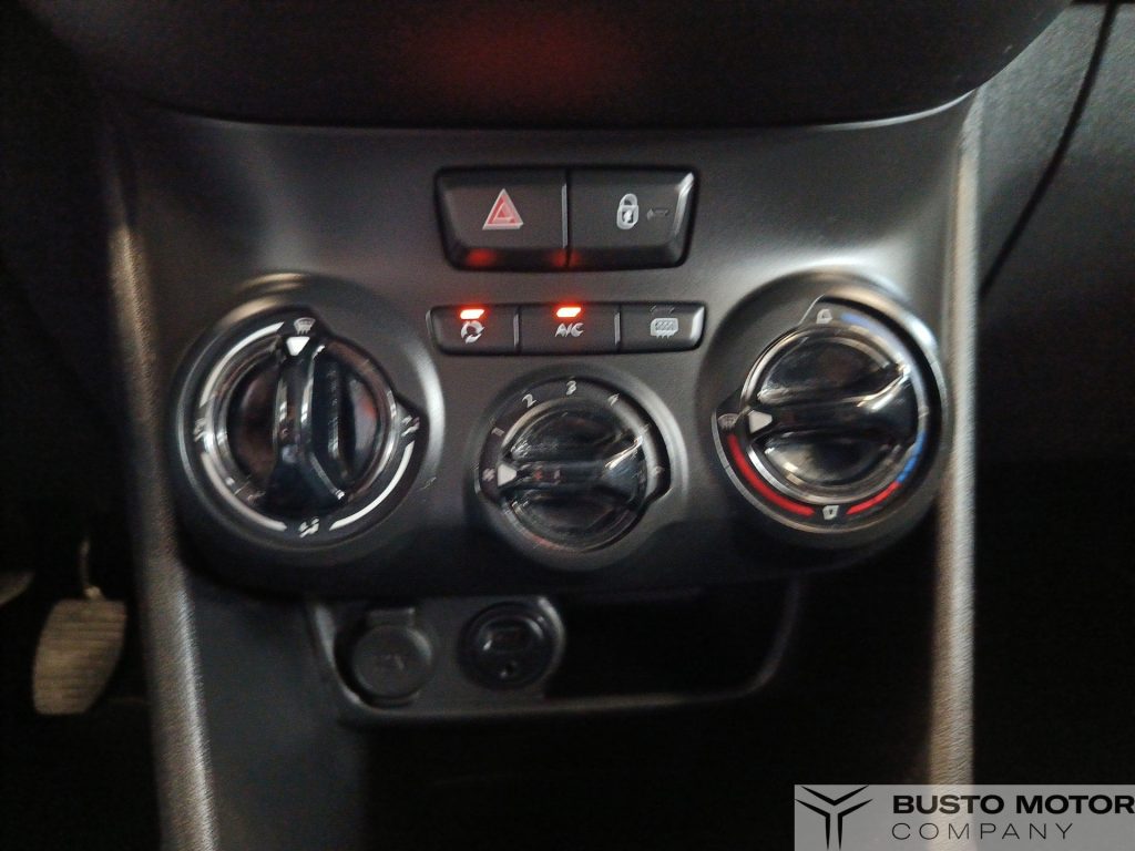 PEUGEOT 208 208 3p 1.2 puretech Touch 82cv - 16