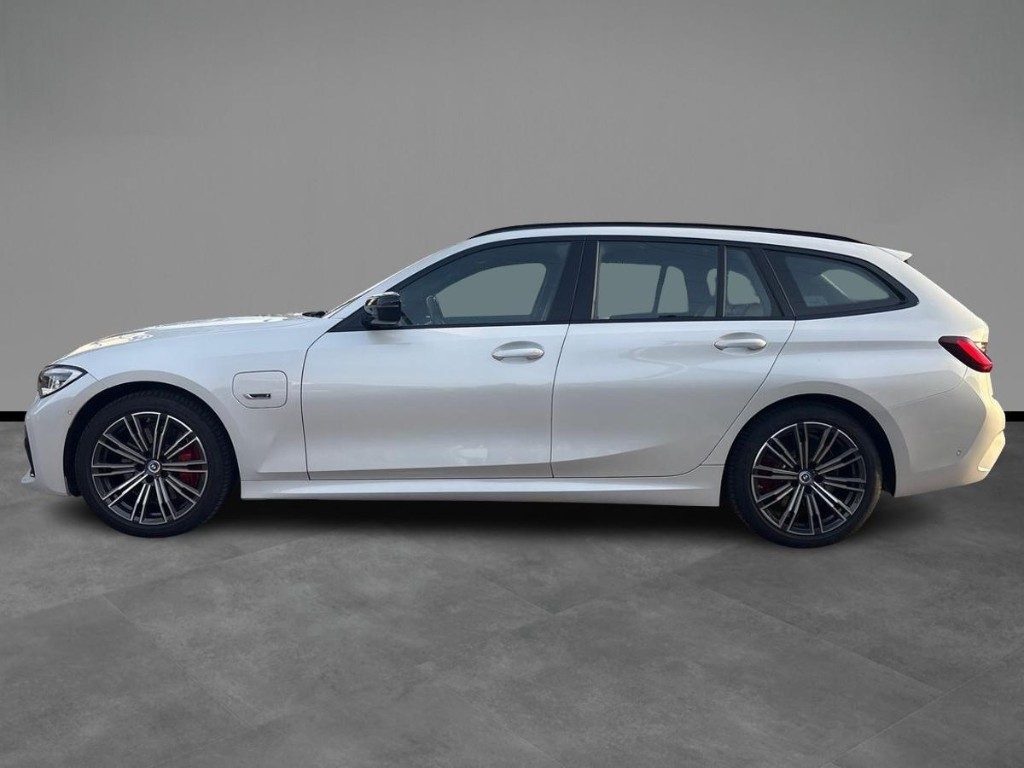 BMW 320 e Touring Msport Aut. - 3
