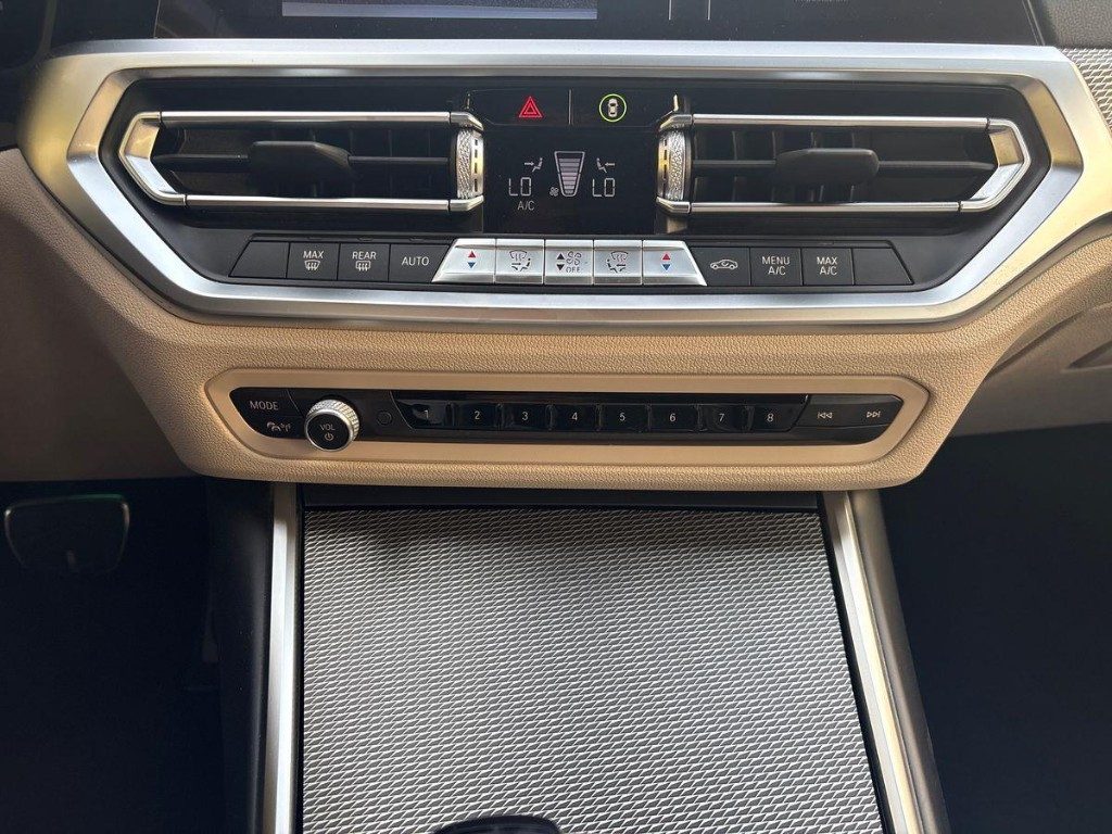 BMW 320 e Touring Msport Aut. - 14