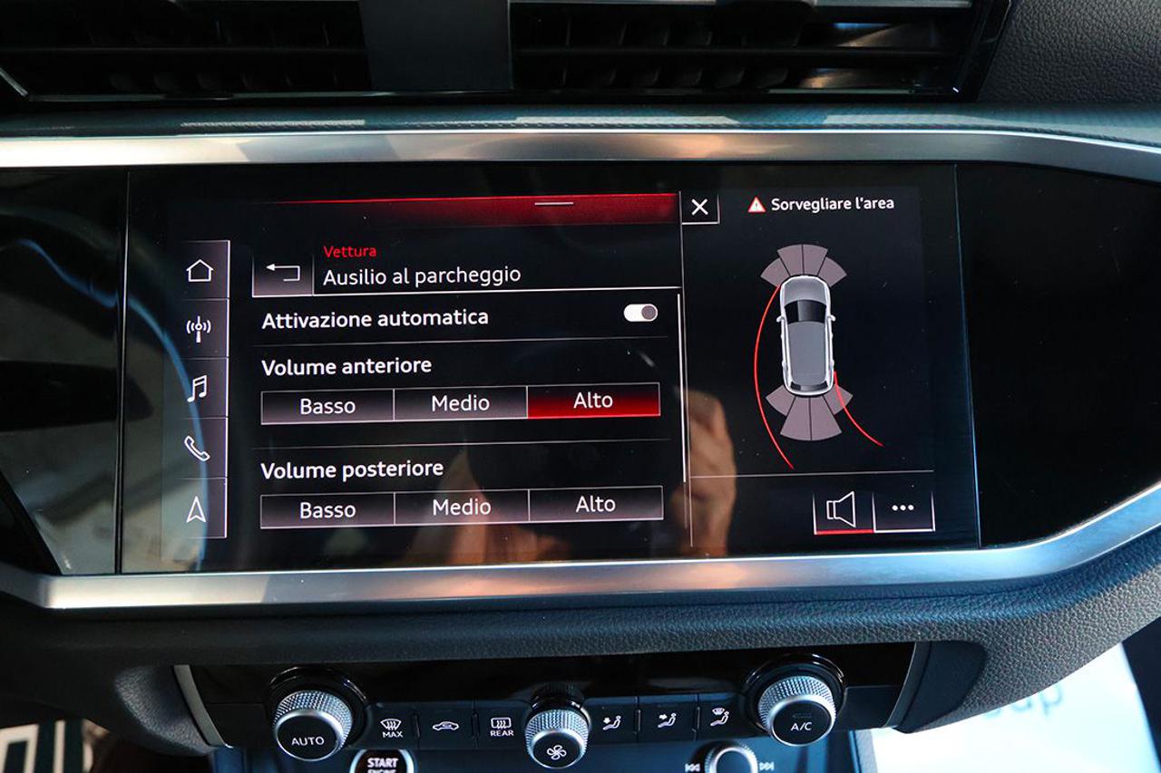 AUDI Q3 40 TDI Quattro S-Tronic S-Line - 24