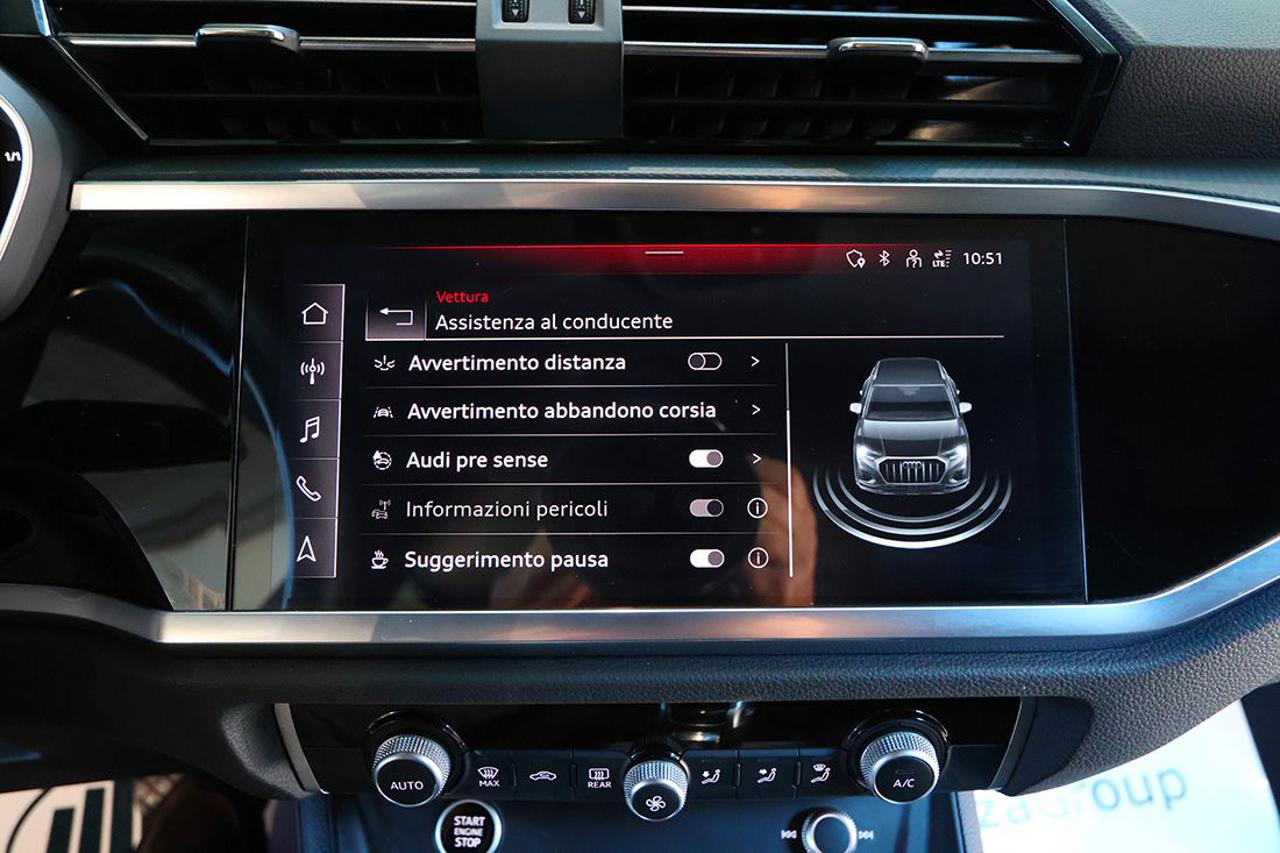 AUDI Q3 40 TDI Quattro S-Tronic S-Line - 28