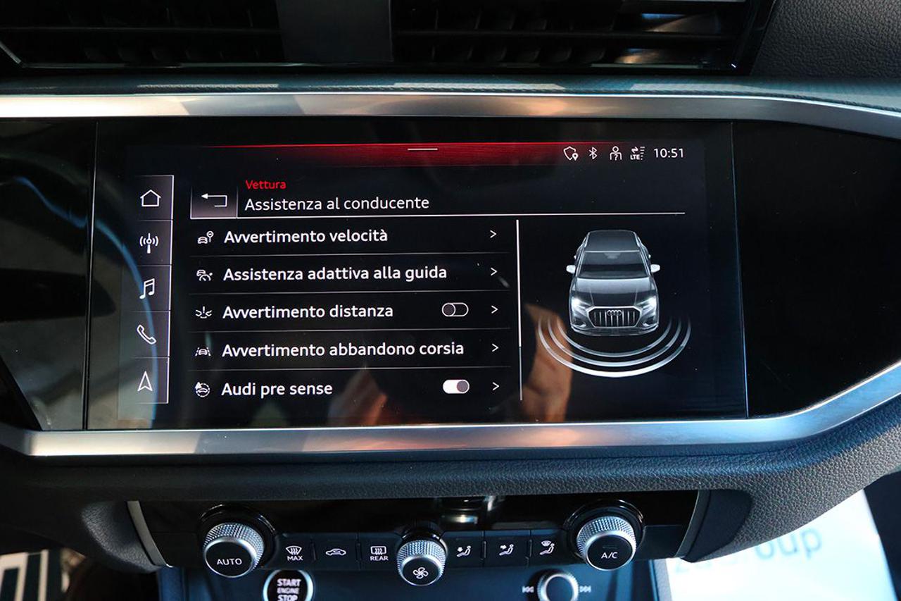 AUDI Q3 40 TDI Quattro S-Tronic S-Line - 27