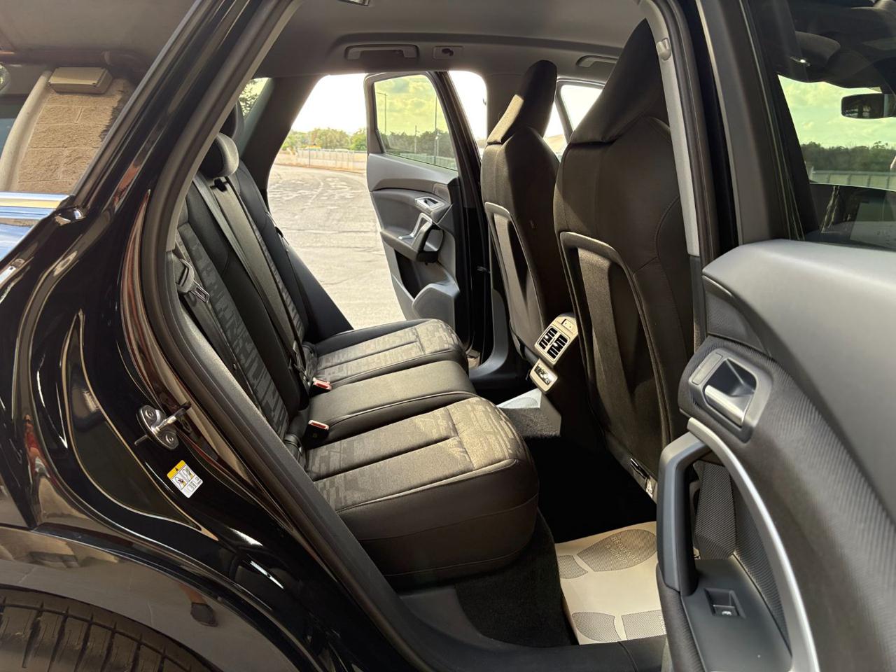 AUDI Q5 2.0 TDI mHEV+ S tronic quattro S line edition. - 11