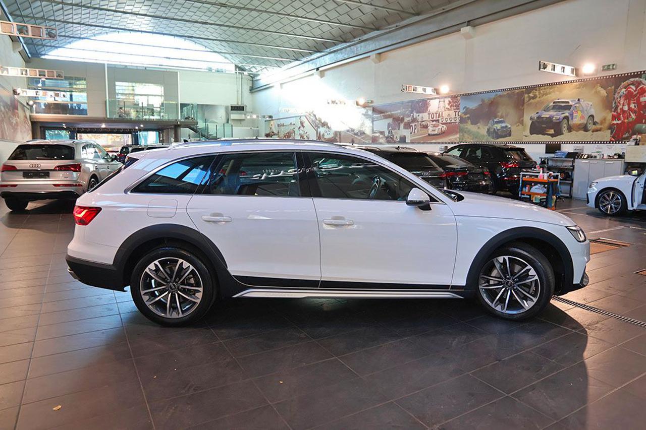 AUDI A4 allroad 40 TDI S-Tronic Identity Contrast - 10