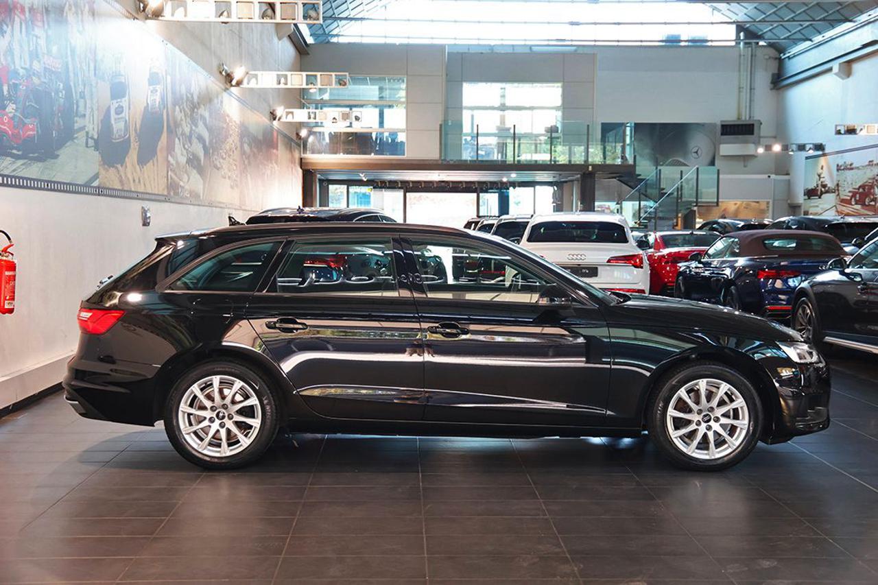 AUDI A4 30 TDI Avant S-Tronic Business - 2