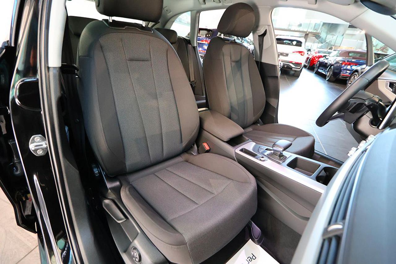 AUDI A4 30 TDI Avant S-Tronic Business - 16