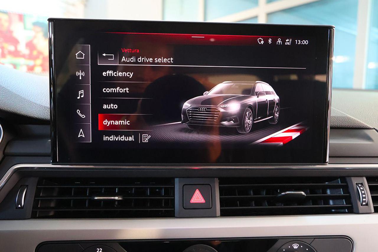 AUDI A4 30 TDI Avant S-Tronic Business - 26