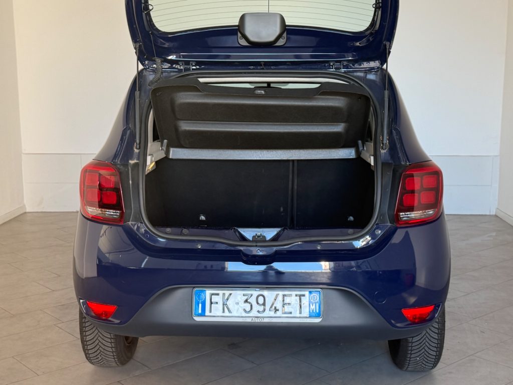 DACIA Sandero 1.0 SCe 12V 75CV Lauréate - 4