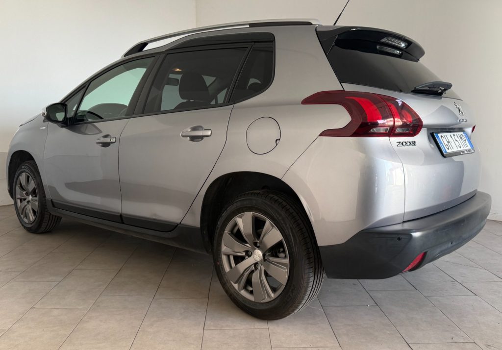 PEUGEOT 2008 1° serie PureTech 82 S&S Allure - 5