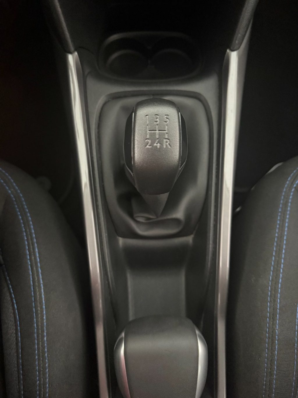 PEUGEOT 2008 1° serie PureTech 82 S&S Allure - 18