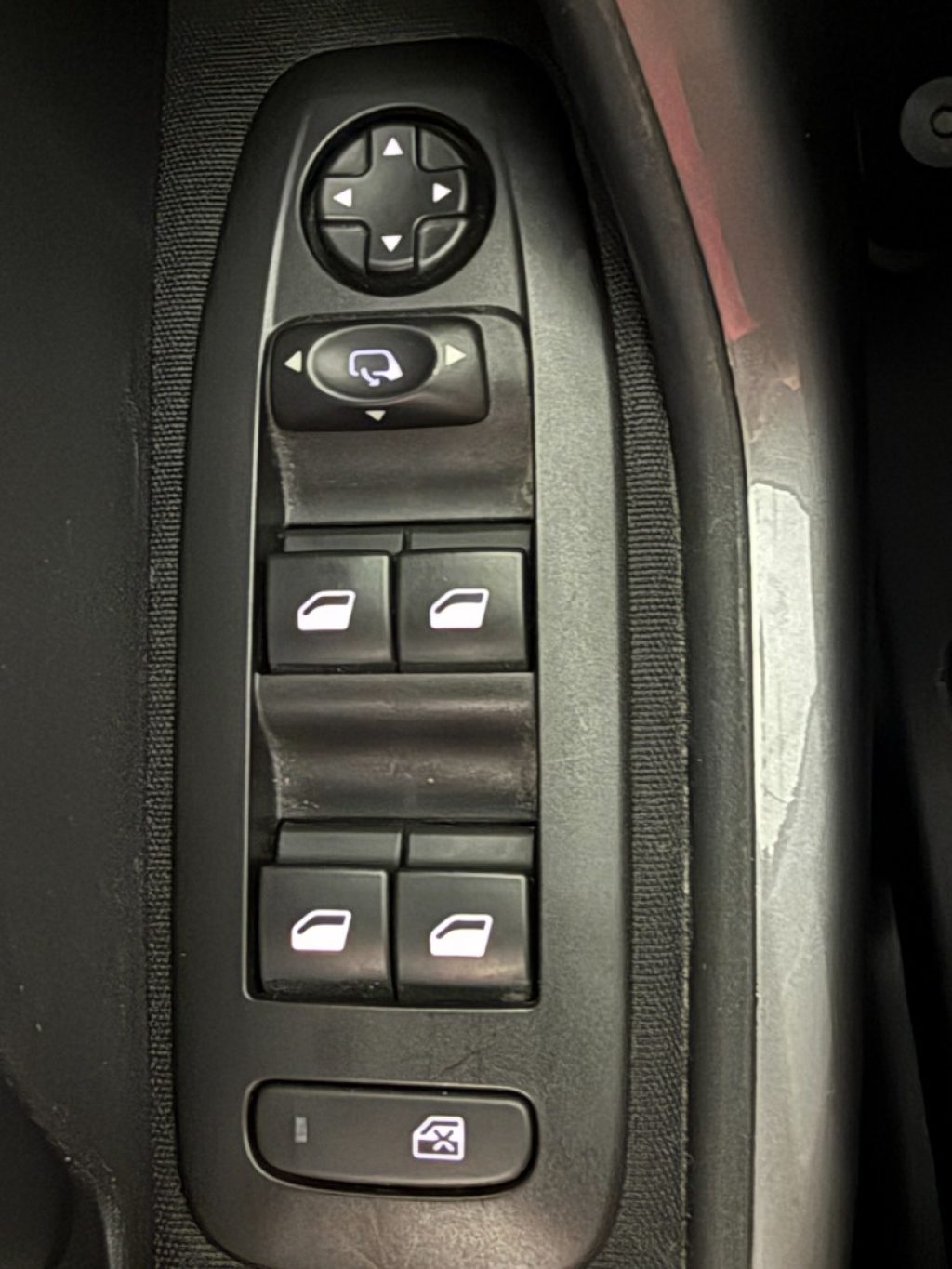 PEUGEOT 2008 1° serie PureTech 82 S&S Allure - 19