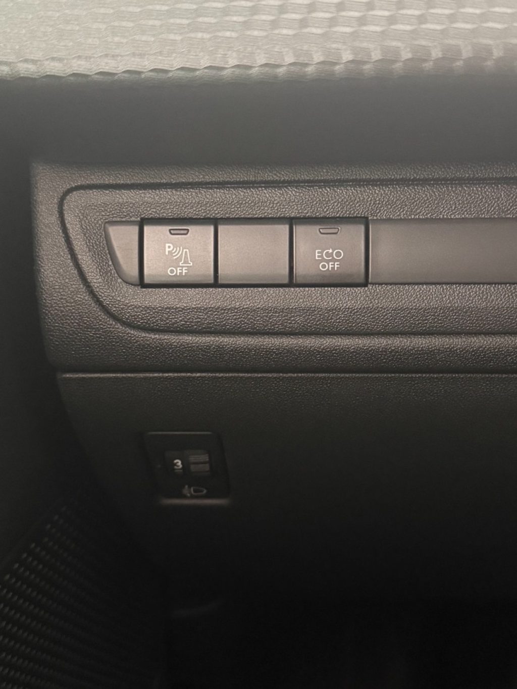 PEUGEOT 2008 1° serie PureTech 82 S&S Allure - 20