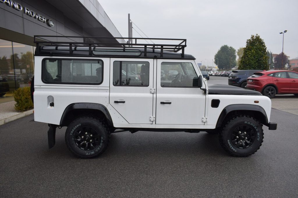 LAND ROVER Defender Defender 110 2.2 TD4 Station Wagon AUTOCARRO N1 - 5