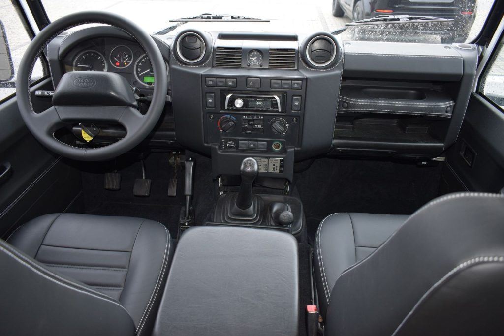 LAND ROVER Defender Defender 110 2.2 TD4 Station Wagon AUTOCARRO N1 - 9