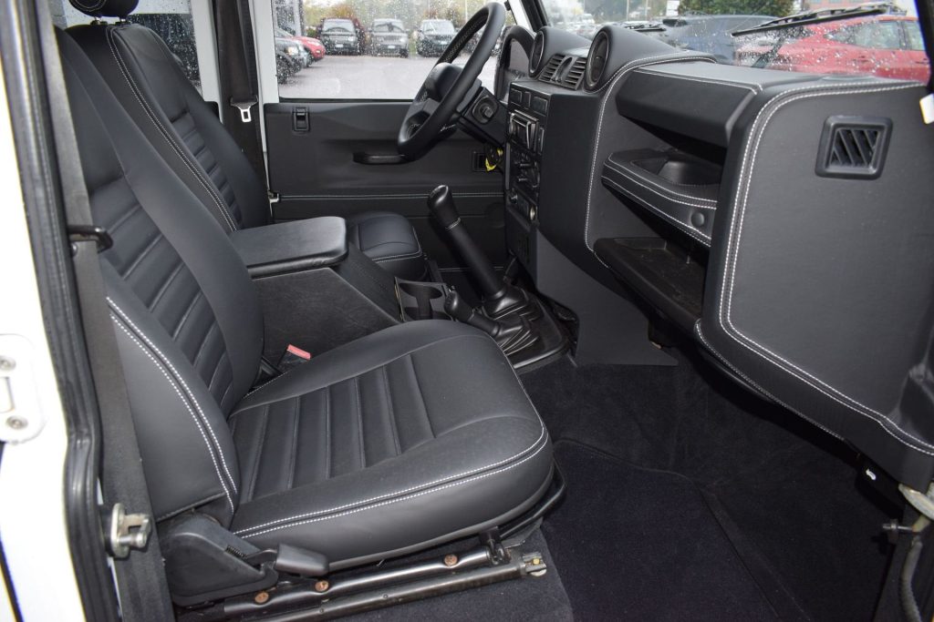 LAND ROVER Defender Defender 110 2.2 TD4 Station Wagon AUTOCARRO N1 - 10