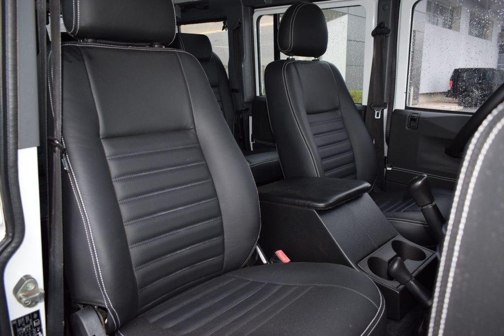 LAND ROVER Defender Defender 110 2.2 TD4 Station Wagon AUTOCARRO N1 - 13