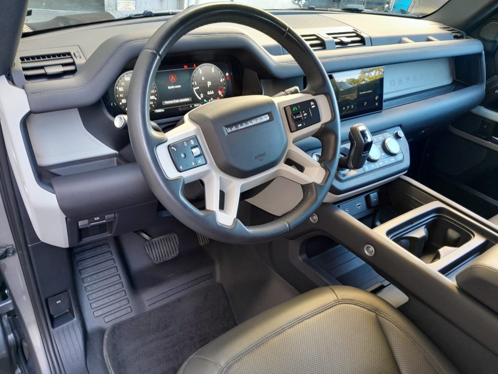 LAND ROVER Defender 3.0D I6 250 90 SE AWD auto. IVA ESPOSTA - 9