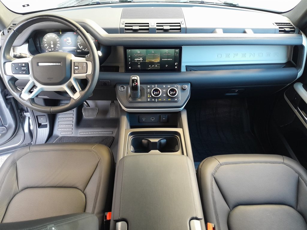 LAND ROVER Defender 3.0D I6 250 90 SE AWD auto. IVA ESPOSTA - 27