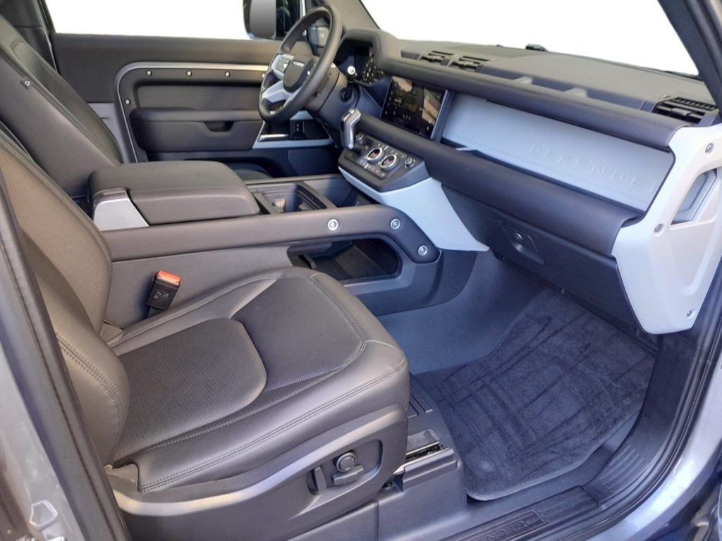 LAND ROVER Defender 3.0D I6 250 90 SE AWD auto. IVA ESPOSTA - 28