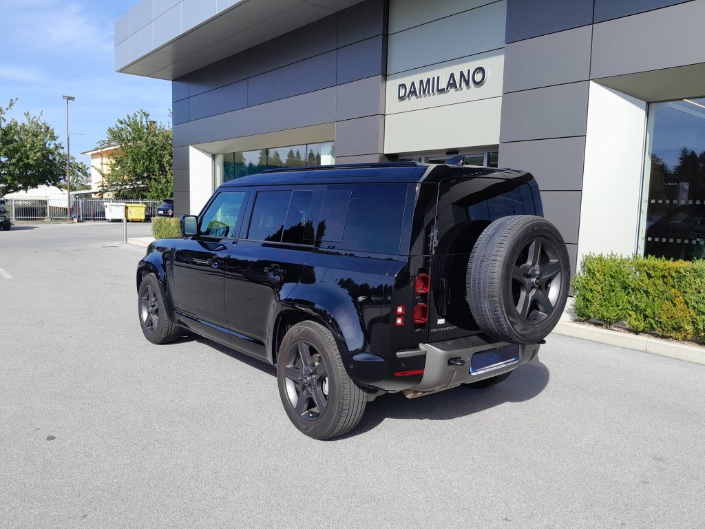 LAND ROVER Defender D200 AWD Auto 110 X-Dynamic SE - 6
