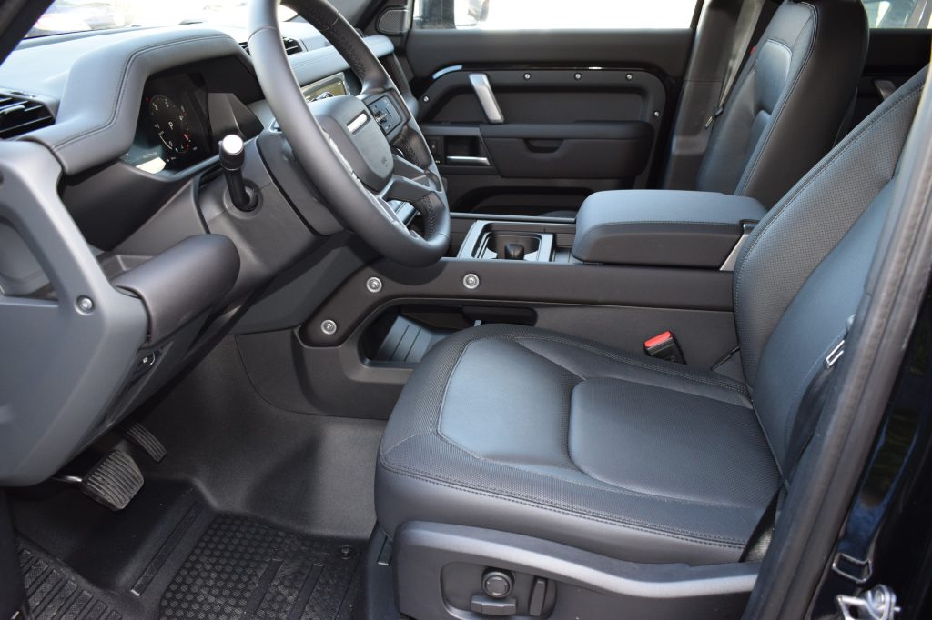 LAND ROVER Defender D200 AWD Auto 110 X-Dynamic SE - 12