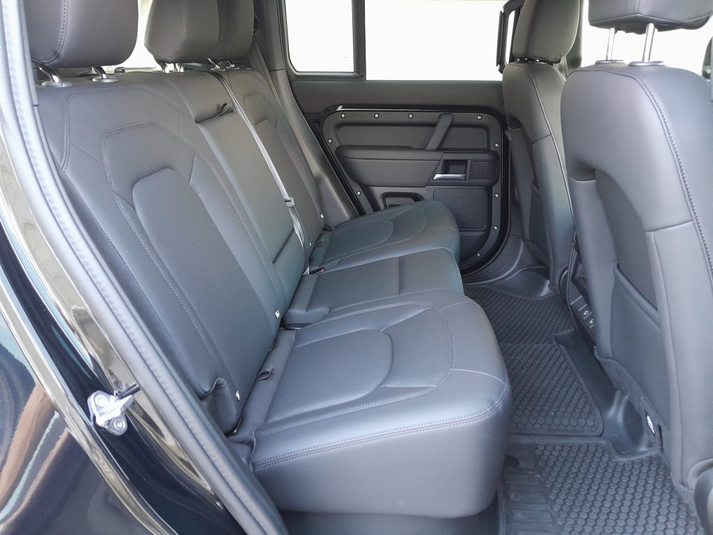 LAND ROVER Defender D200 AWD Auto 110 X-Dynamic SE IVA ESPOSTA - 25