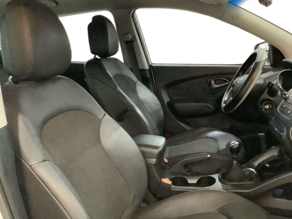 HYUNDAI iX35 1.7 CRDi 2WD Comfort - 10