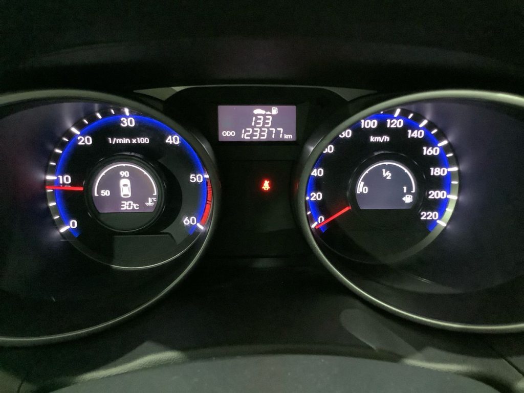 HYUNDAI iX35 1.7 CRDi 2WD Comfort - 15