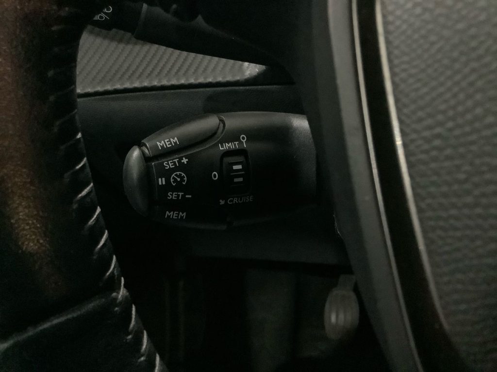 PEUGEOT 208 PureTech 100 Stop&Start 5 porte Allure - 21