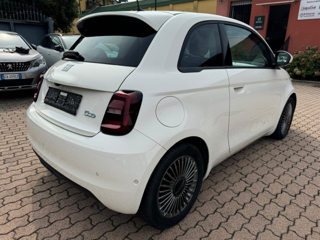 FIAT 500 HYBRID ICON KM0 - 6
