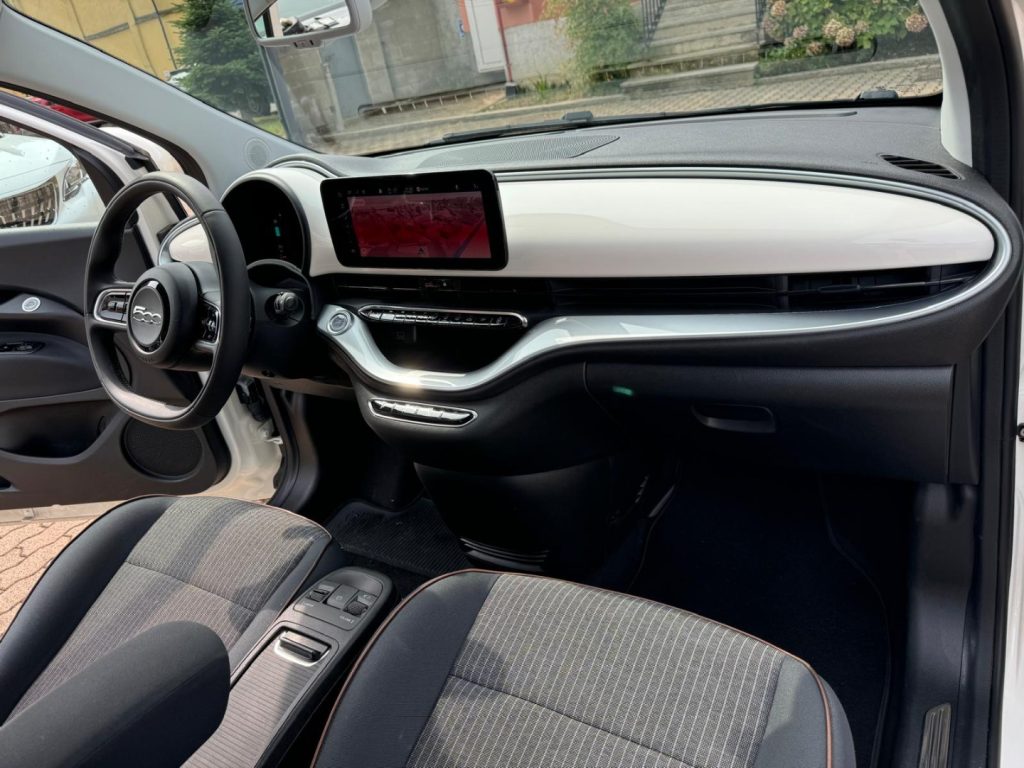FIAT 500 HYBRID ICON KM0 - 12