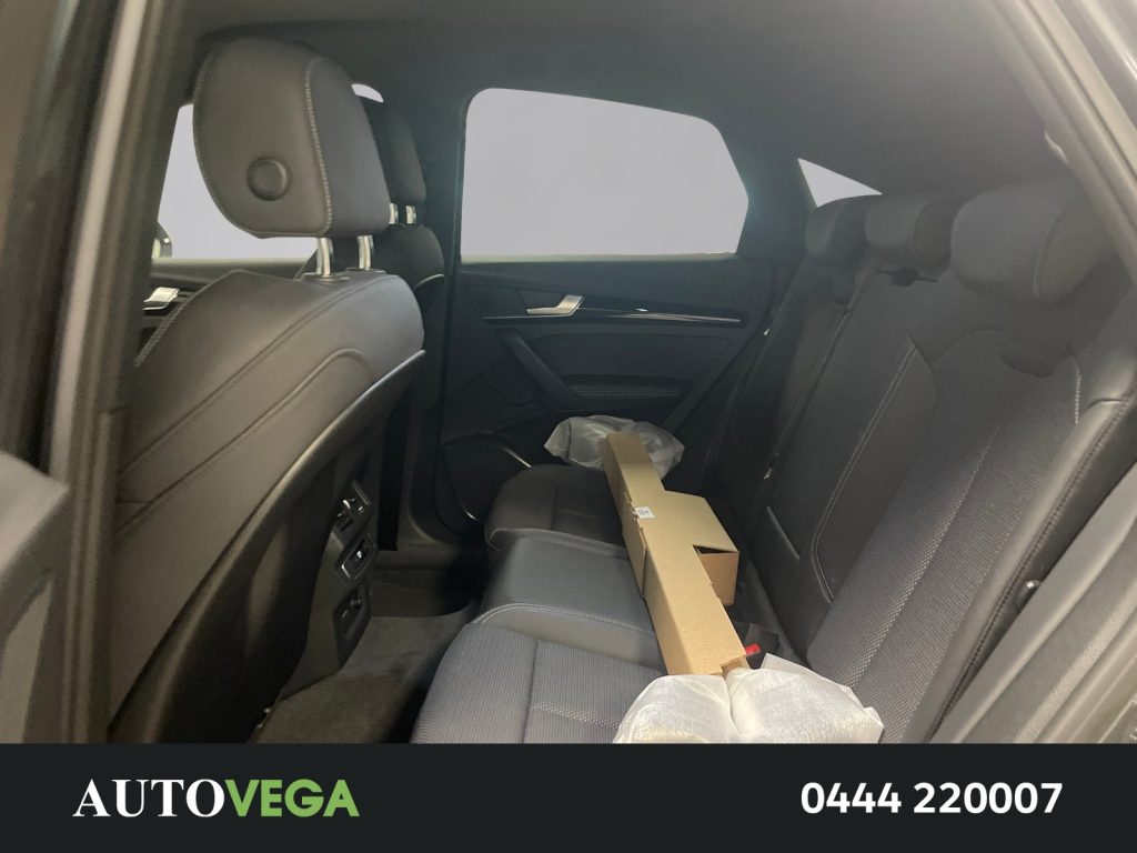 AUDI Q5 sportback 40 2.0 tdi mhev 12v s line quattro s-tro - 12