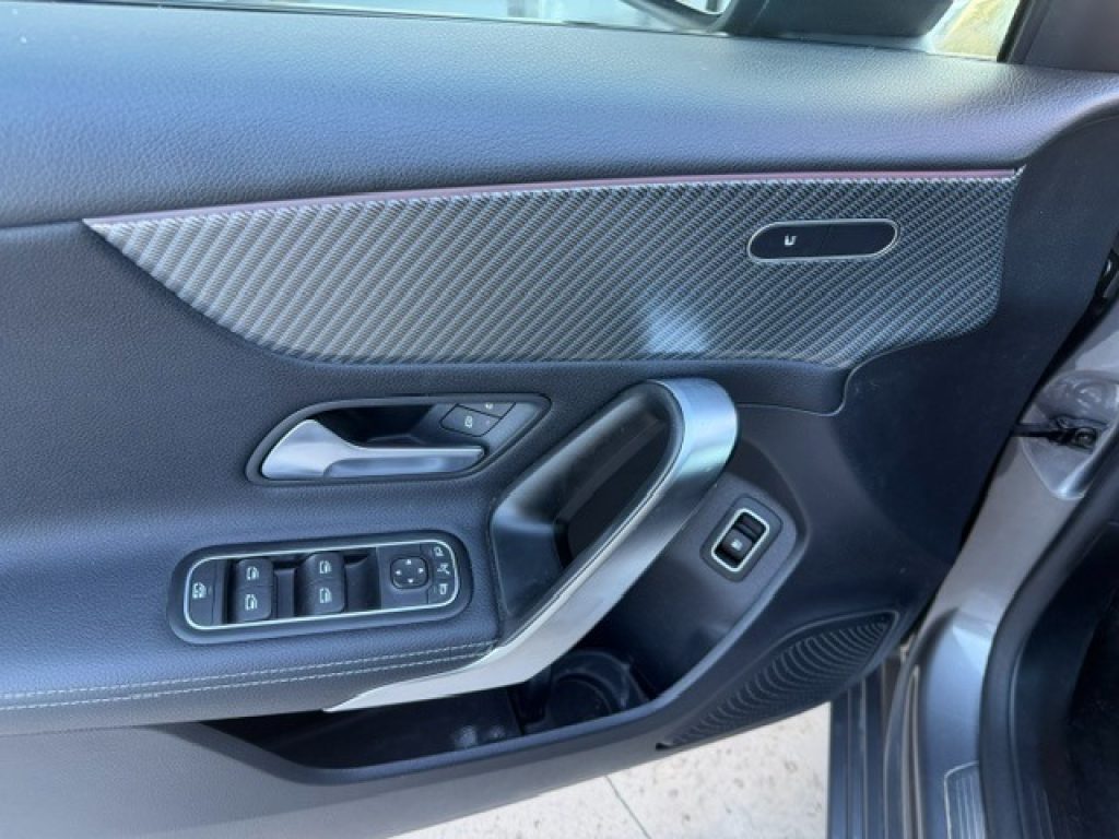 MERCEDES-BENZ A 200 Automatic Progressive Advanced Plus - 9
