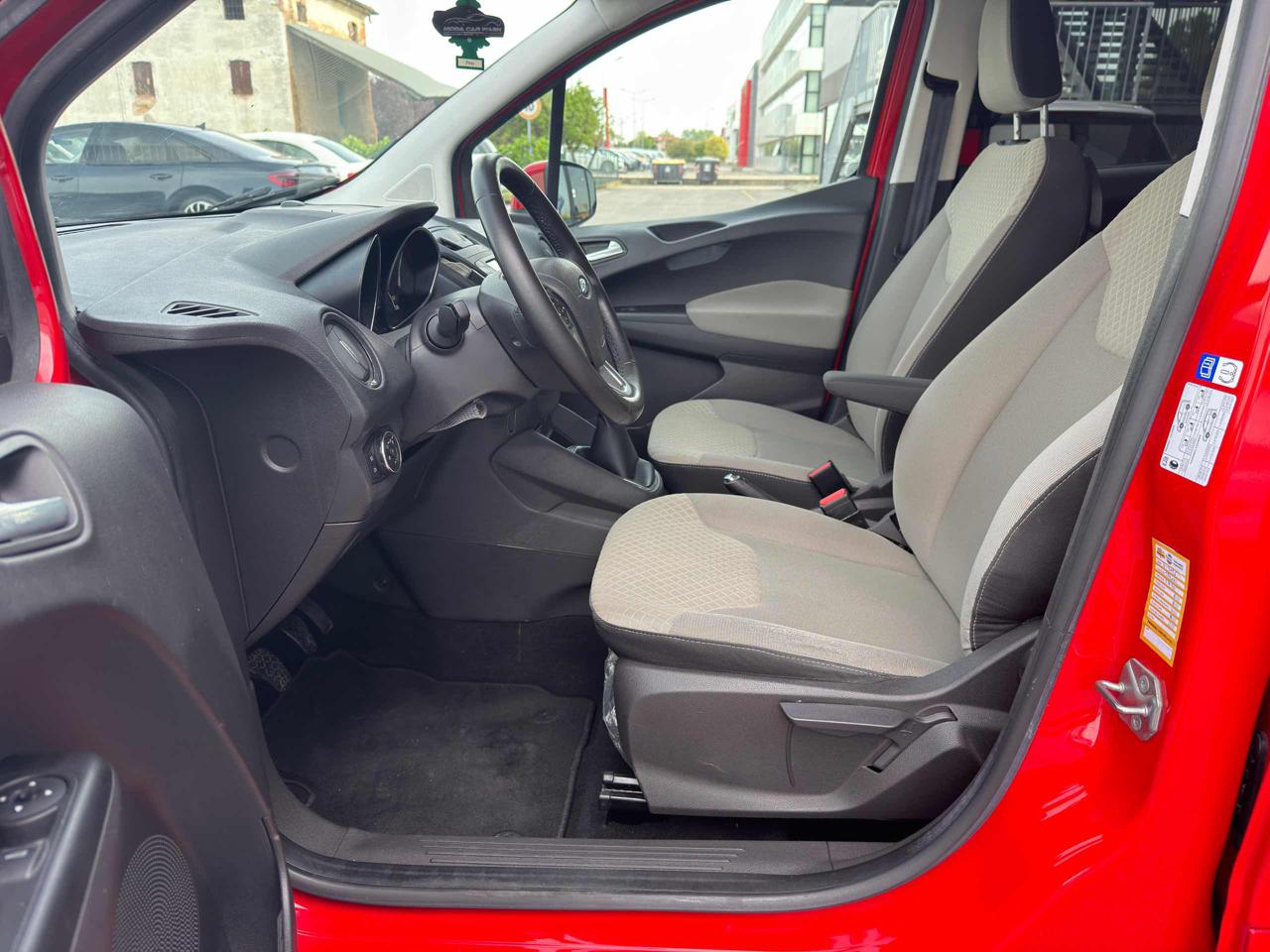 Clicca per ingrandire Tourneo Courier - 1.0 EcoBoost 100 CV Plus
