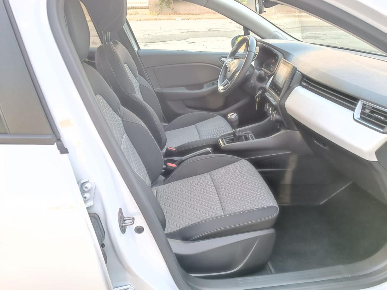 RENAULT Clio Blue dCi 100 CV 5 porte Evolution - 26